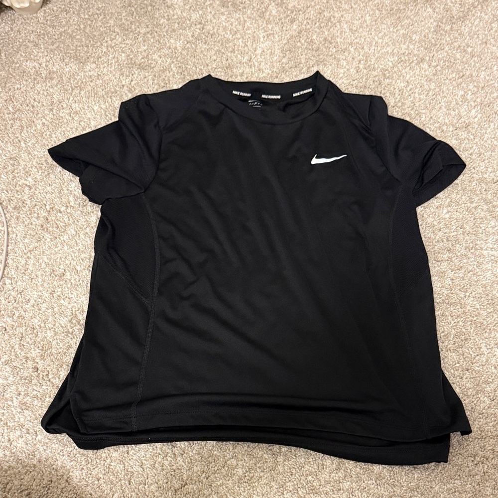 Nike Women's Black Short Sleeve dri fit Tee